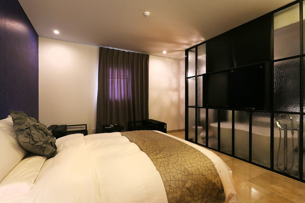 Circle Hotel Incheon Exterior photo