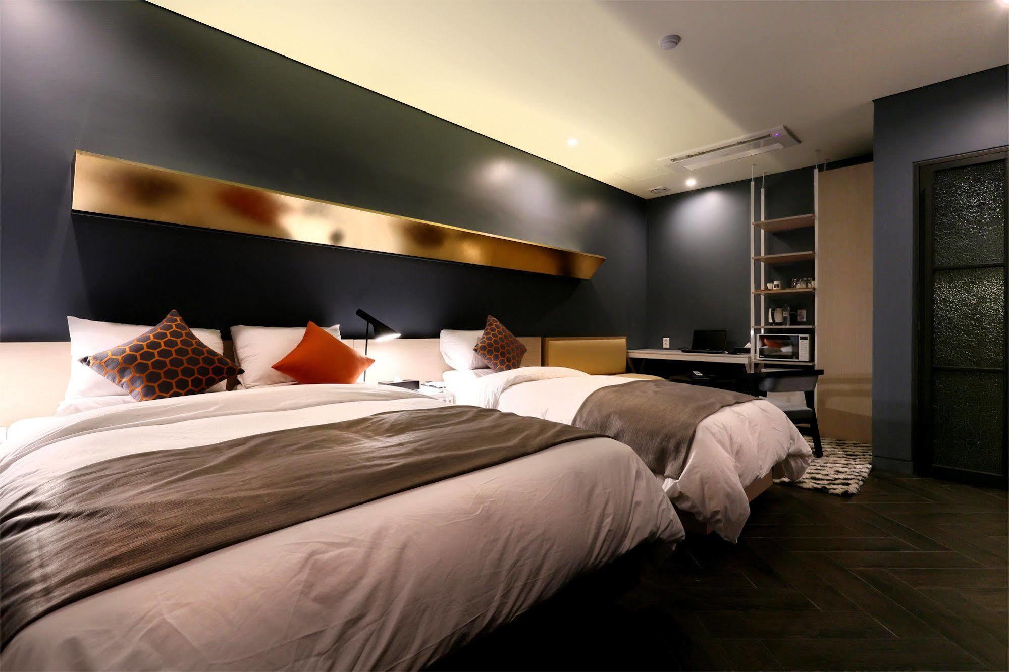 Circle Hotel Incheon Exterior photo