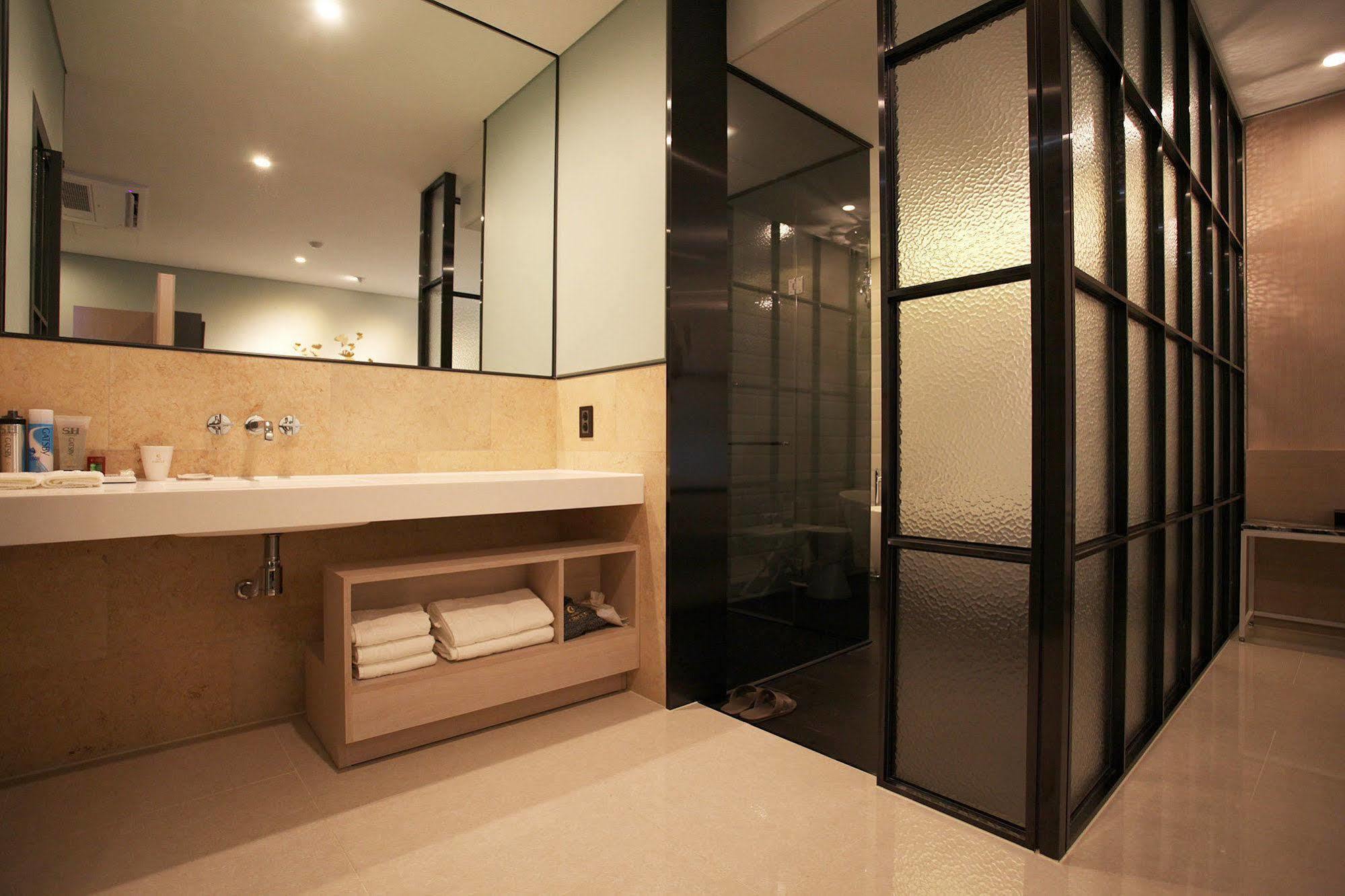 Circle Hotel Incheon Exterior photo