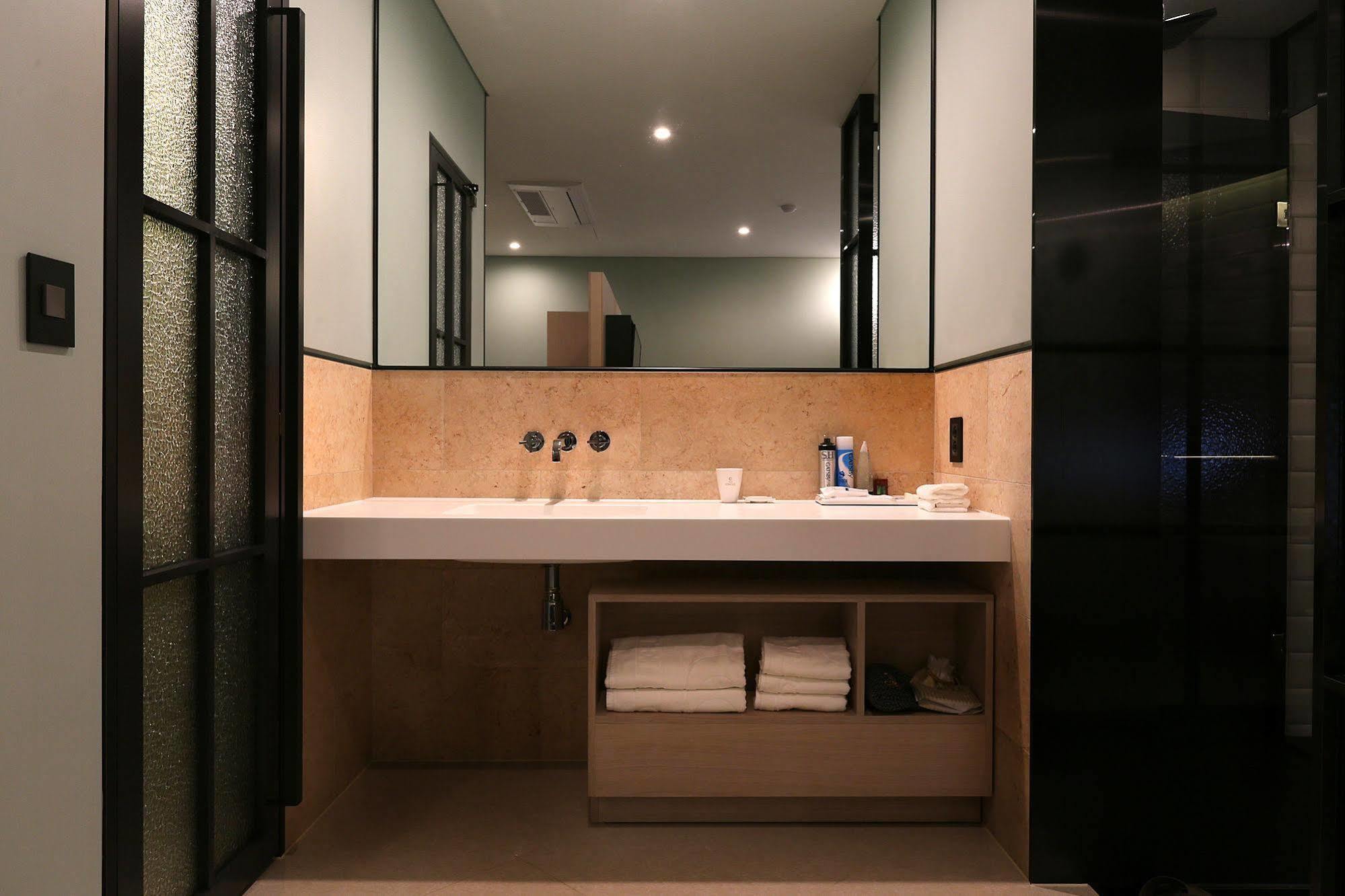 Circle Hotel Incheon Exterior photo